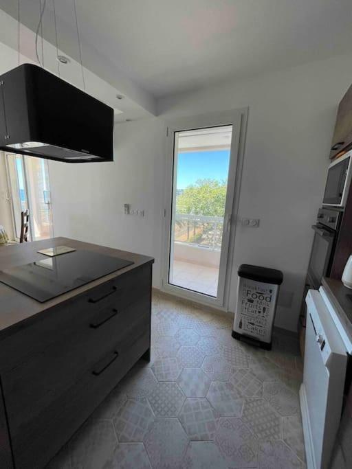 Appartement Bord De Mer Avec Garage 芒通 外观 照片